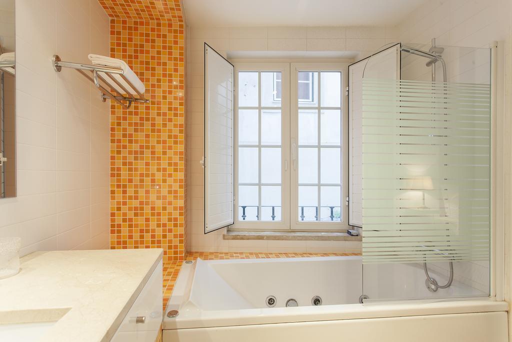 Bairrus Lisbon Apartments - Alfama II Rum bild